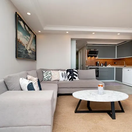 Luxury 2-bedroom Bosphorus View With Private Parking Lägenhet Istanbul