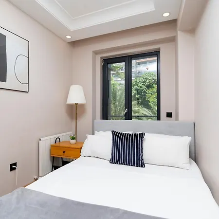 Luxury 2-bedroom Bosphorus View With Private Parking